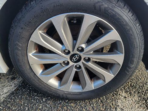 Used 2016 Hyundai Sonata Sport w/ Option Group 02 image 13