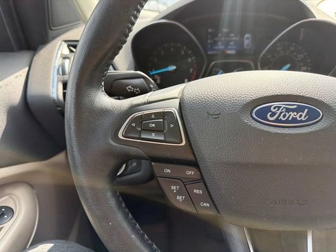Used 2019 Ford Escape Titanium AWD/4WD image 13