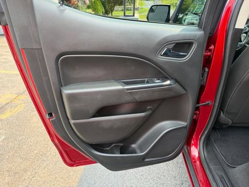 Used 2021 Chevrolet Colorado LT w/ LT Convenience Package AWD/4WD image 20