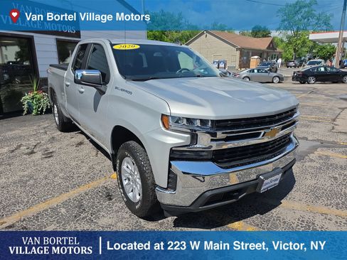 Used 2020 Chevrolet Silverado 1500 LT w/ Trailering Package AWD/4WD image 4