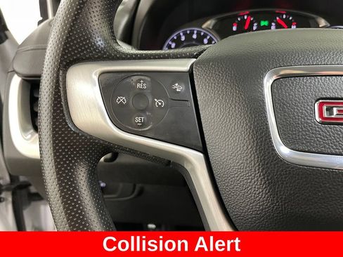 Certified 2022 GMC Terrain SLE w/ Driver Convenience Package FWD image 26