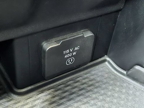 Used 2025 RAM 1500 Laramie w/ Sport Appearance Package AWD/4WD image 26