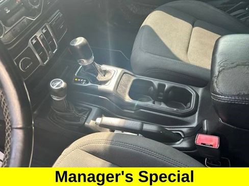 Used 2021 Jeep Wrangler Unlimited Sahara AWD/4WD image 25