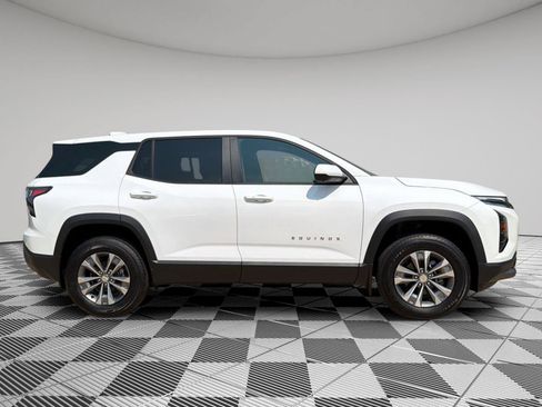 New 2026 Chevrolet Equinox LT w/ Safety and Technology Package FWD image 6