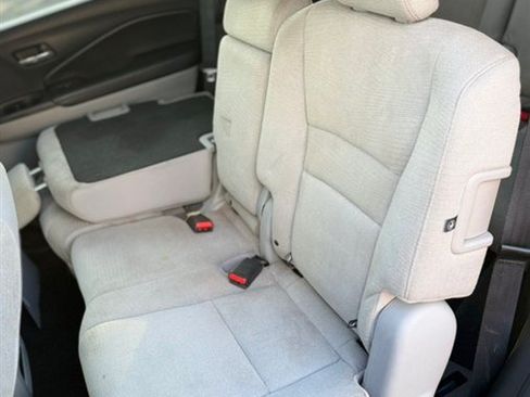Used 2018 Honda Pilot EX image 21