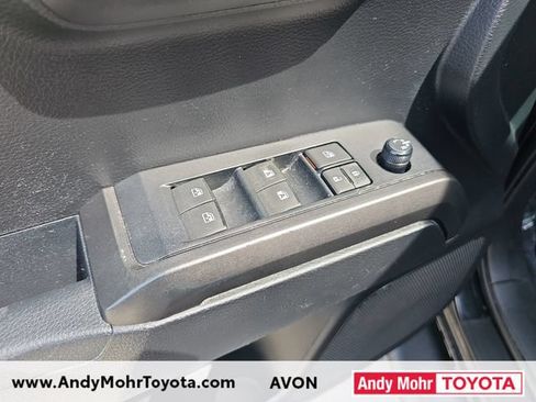 Used 2019 Toyota Tacoma TRD Sport AWD/4WD image 12