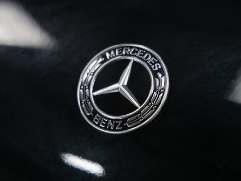 Used 2024 Mercedes-Benz GLS 450 4MATIC w/ AMG Line Exterior image 4