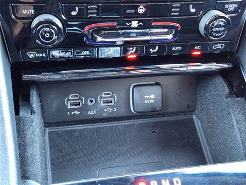 Used 2022 Jeep Grand Cherokee Altitude image 19