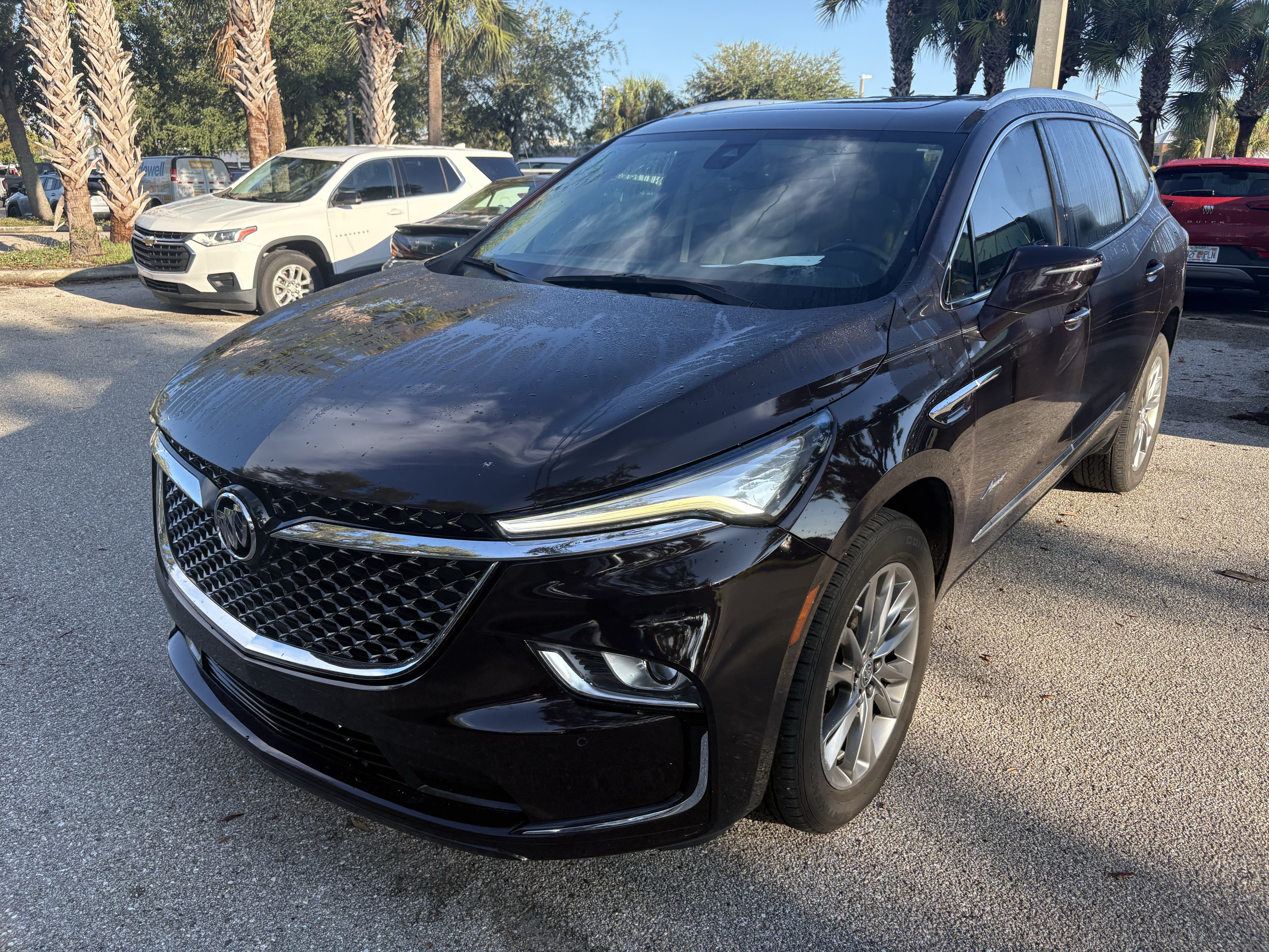 Used 2024 Buick Enclave Avenir FWD image 3