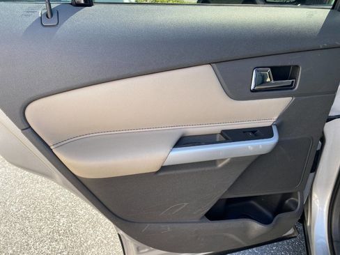 Used 2014 Ford Edge SE AWD/4WD image 21