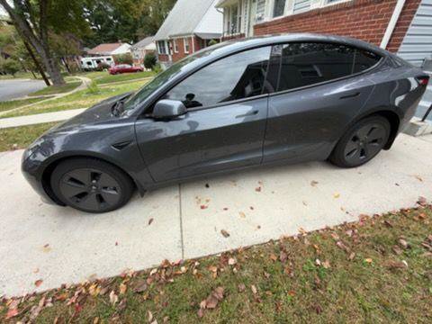 Used 2023 Tesla Model 3 Standard Range RWD image 2