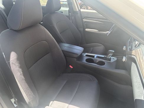 Used 2025 Nissan Altima 2.5 SV FWD image 34