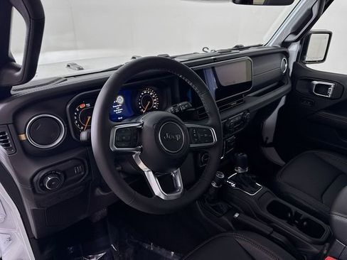 New 2026 Jeep Wrangler Sahara image 9