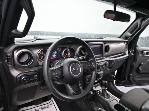 Used 2023 Jeep Wrangler Sport AWD/4WD image 10