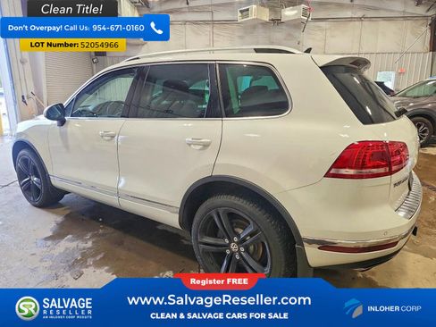 Used 2017 Volkswagen Touareg Executive AWD/4WD image 3