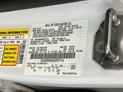 Used 2013 Ford Fusion SE FWD image 12