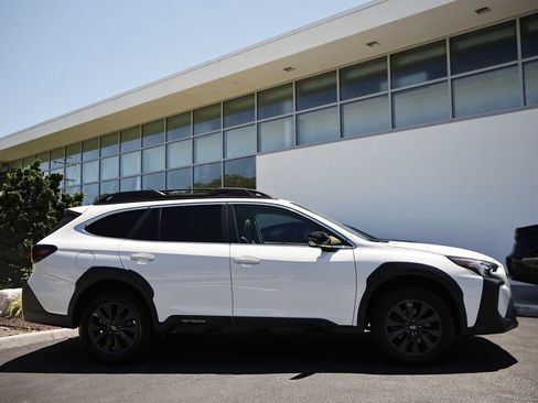 Used 2023 Subaru Outback Limited AWD/4WD image 4