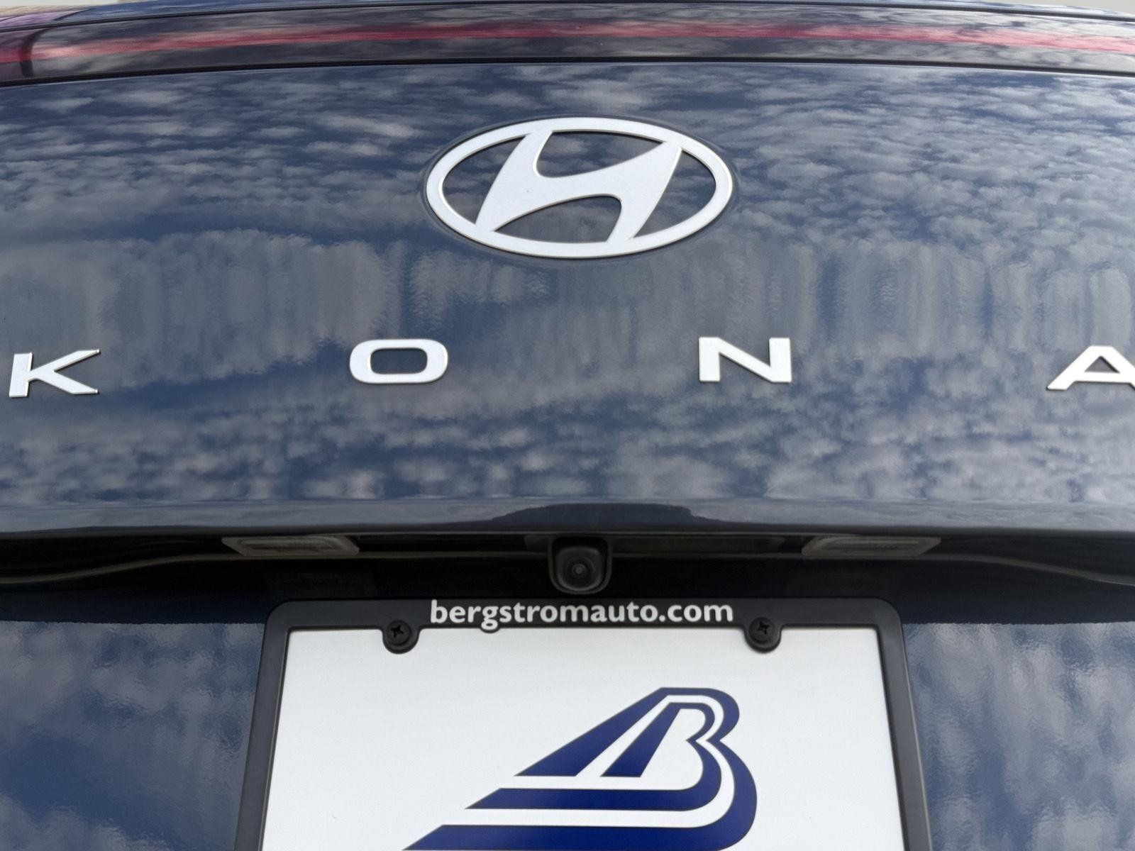 Used 2025 Hyundai Kona SEL AWD/4WD image 12