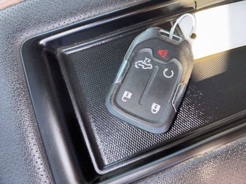 Used 2022 Chevrolet Silverado 2500 High Country image 29