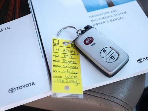 Used 2017 Toyota 4Runner Limited AWD/4WD image 61