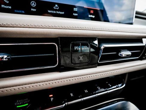 Used 2021 Lincoln Nautilus FWD w/ Equipment Group 101A image 48