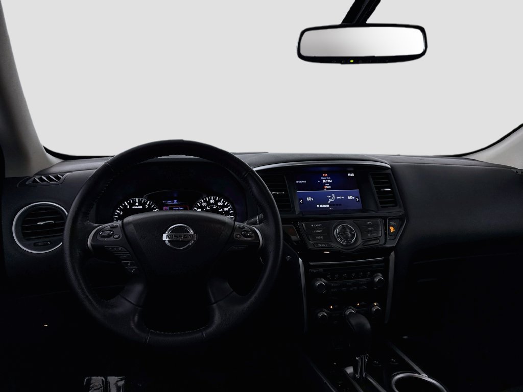 Used 2020 Nissan Pathfinder SV AWD/4WD image 16