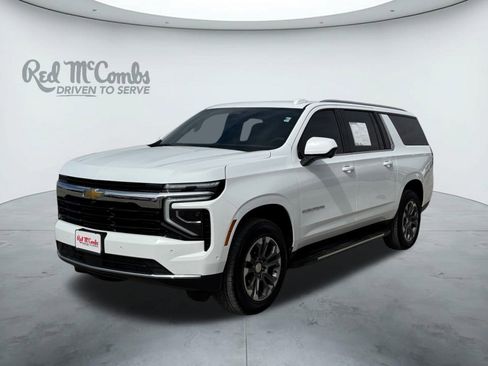 Used 2025 Chevrolet Suburban LS image 1