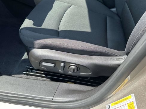 Certified 2022 Chevrolet Malibu LT FWD image 18