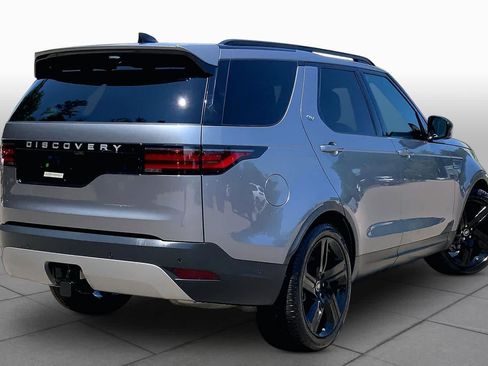 Used 2025 Land Rover Discovery S AWD/4WD image 12