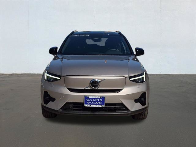 Certified 2024 Volvo XC40 Recharge Ultimate w/ Protection Package Premier AWD/4WD image 2