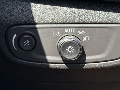 Used 2024 Chevrolet TrailBlazer LT FWD image 21