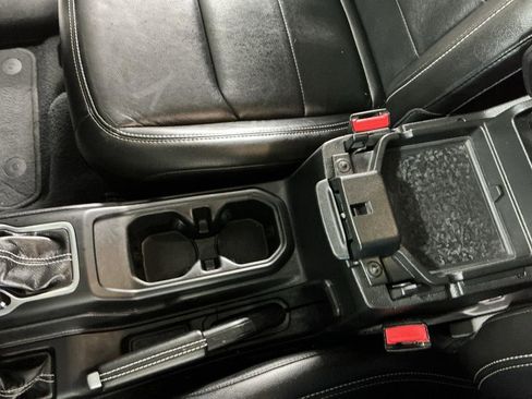 Used 2023 Jeep Wrangler Sahara image 8