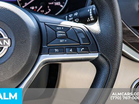 Used 2025 Nissan Altima 2.5 SV image 34