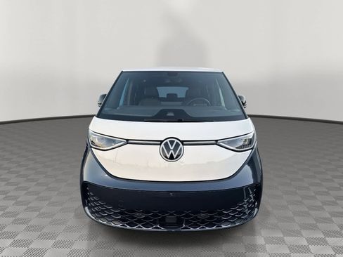 New 2025 Volkswagen ID. Buzz Pro S Plus image 8