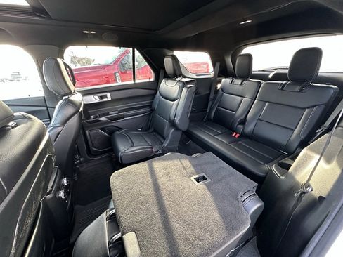 Used 2020 Ford Explorer ST w/ Premium Technology Package image 10
