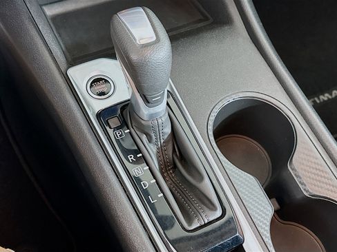 Used 2025 Nissan Altima 2.5 SV image 24