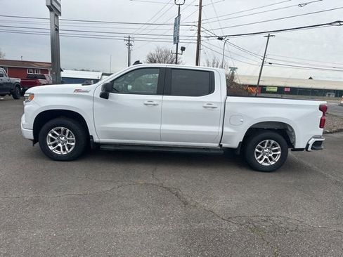 Used 2022 Chevrolet Silverado 1500 RST w/ Z71 Off-Road Package image 10