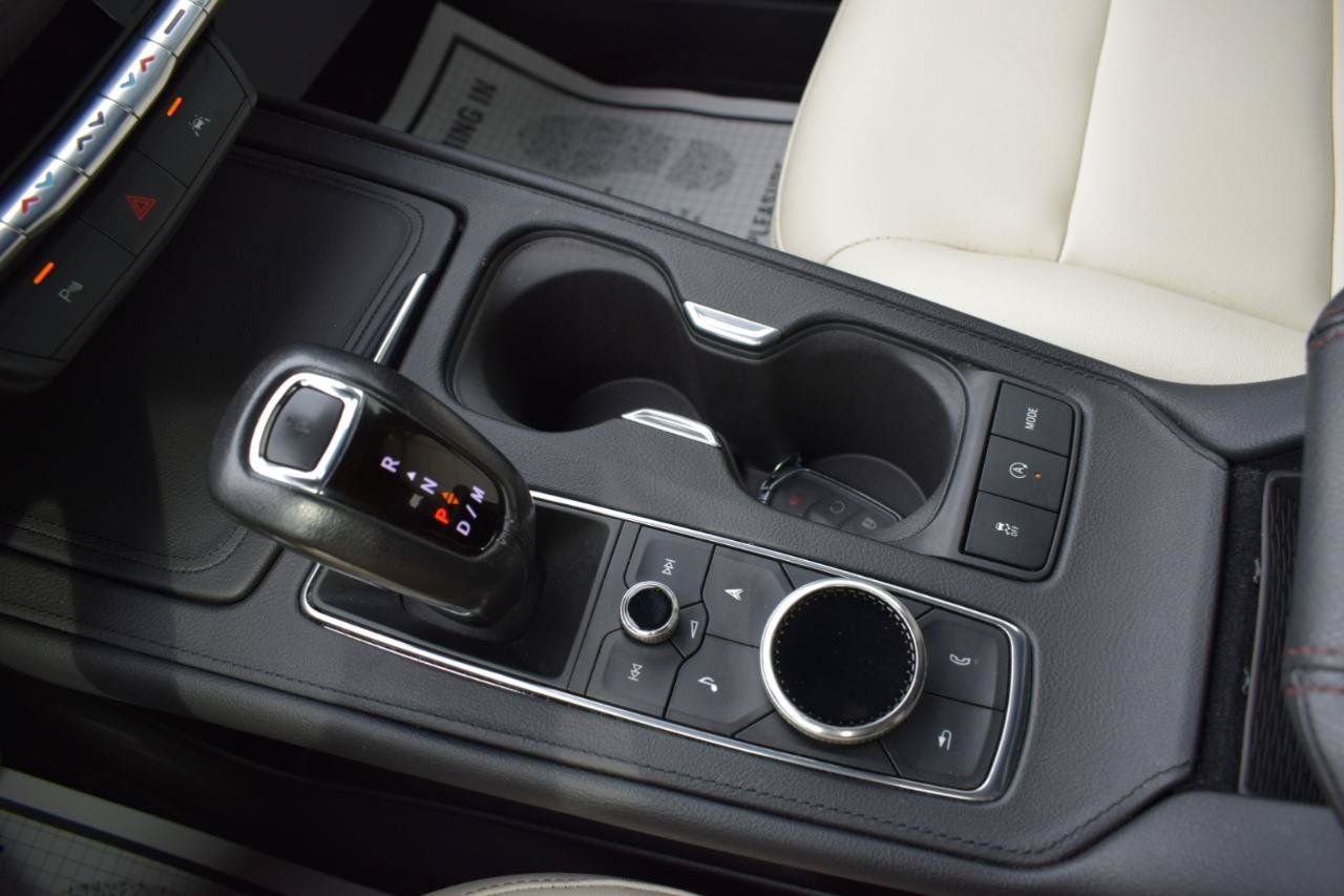 Used 2019 Cadillac XT4 Sport w/ Driver Awareness Package FWD image 27