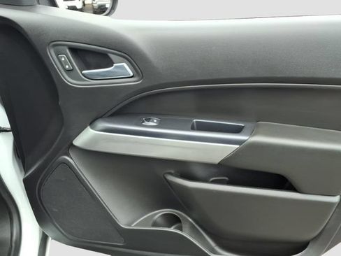 Used 2021 Chevrolet Colorado LT AWD/4WD image 15