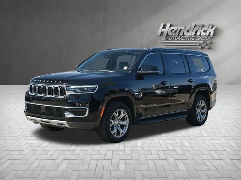 Used 2022 Jeep Wagoneer Series II AWD/4WD image 5