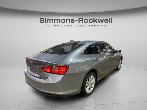 Used 2024 Chevrolet Malibu LT image 5