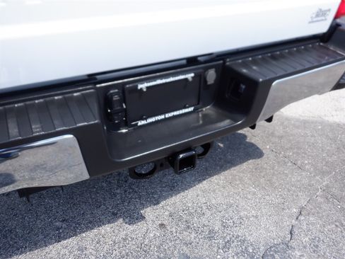 Used 2024 Ford F250 XL w/ XL Chrome Package RWD image 4