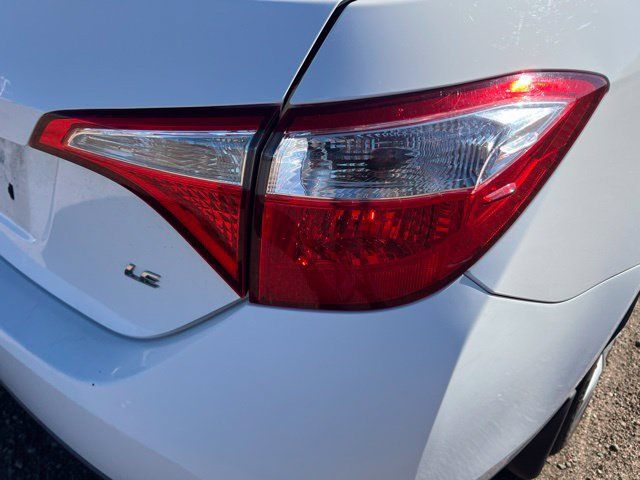 Used 2016 Toyota Corolla LE FWD image 11
