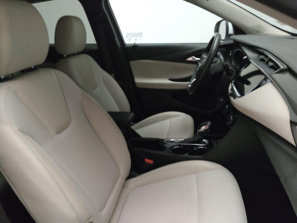 Used 2023 Buick Encore GX Select FWD image 21
