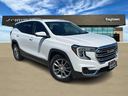 Used 2022 GMC Terrain SLT image 1