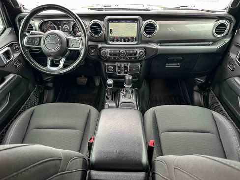 Used 2020 Jeep Gladiator Overland AWD/4WD image 20