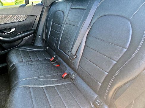 Used 2017 Mercedes-Benz GLC 300 w/ Premium 1 Package image 12