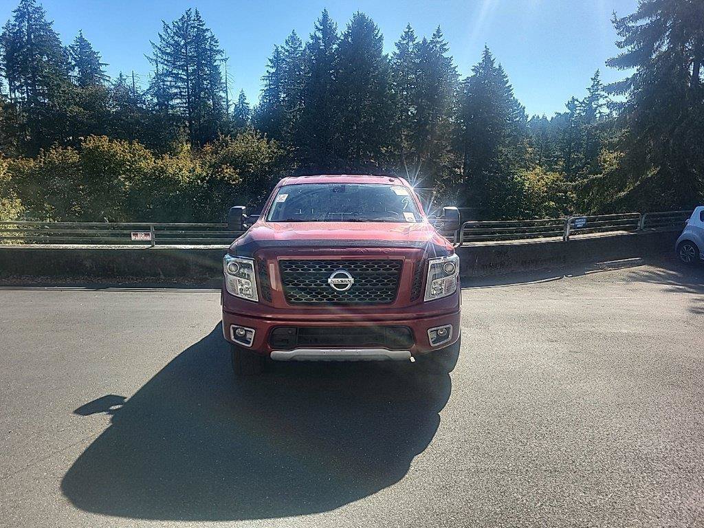 Used 2018 Nissan Titan PRO-4X AWD/4WD image 3