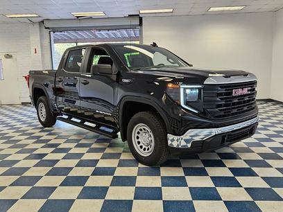New 2026 GMC Sierra 1500 Pro w/ Pro Value Package