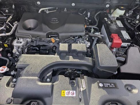 Used 2025 Toyota RAV4 XLE Premium image 20